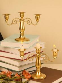 1 Peça/Conjunto Decoração de Mesa de Estilo Boêmio de Liga de Zinco, Castiçal Ornamental de 5 Velas, Dourado, Atmosfera Europeia de Clube Doméstico, Sala de Estar, Feriado, Atmosfera Romântica, Enfeite de Soquete de Vela, Decoração Romântica de Casamento e Aniversário