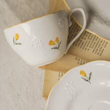 1 Cup & 1 Saucer Tulip Cup & Saucer Set, 220ml French Tulip Bone China Tableware, Lightweight Vintage Cute Floral Cup & Saucer, Underglaze Painted Bone China Coffee Cup & Saucer, Suitable For Home, Gifts, Ramadan, Christmas, Valentine's Day, All Seasons