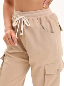 2025 年夏季女士时尚实用七分裤，带松紧腰带和口袋，休闲街头服饰