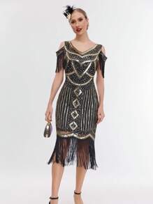 فستان سهرة أوروبي وأمريكي عتيق من الثمانينيات مع تنورة مزينة بالشراريب، فستان مترف مرصع بالترتر والخرز للحفلات الراقية