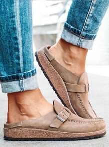 1 Pair New Design Flat Soft Bottom Sandals, Fashion Closed Toe Buckle Rubber Sole Outdoor Casual PU Leather Bohemian Retro Strap Slippers, Perfect Gift For Christmas, New Year, Birthday For Family, Friends Or Yourself (Recommend Ordering One Size Up)