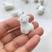 5 件植绒树脂可爱小绵羊动物吊坠 DIY 毛绒风格饰品配件，适用于耳环项链钥匙扣和包包装饰，触感柔软的卡通小羊迷你雕像，适用于珠宝制作工艺品和可爱礼物 - 彩色 - 查看 14