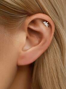 1pc Gold Tiny Lotus Internally Threaded Labret | 925 Sterling Silver Hypoallergenic Flower Stud Earrings | Cartilage Helix Stud | Flat Back Labret Stud | Nose Stud | For Women And Men Daily Wear - Multicolor - View 6