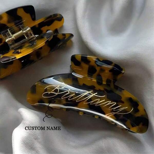 1PC Custom Hair Clip Customized Hair Claw Bridesmaid Claw Clip Wedding Gift Bride Shower Gift Personalized Hair Clip Name Hair Claw Clip Bride,Durable,Colorful,Cute,Adorable,Funny,Kawaii,Y2K,Stylish,Unisex,Casual,Custom,Personalized,Unique,Customized,Ideal Gifts For Him,Ideal Gifts For Her,Her,Boyfriend,Girlfriend,Family,Friends,Customized Hair Accessories