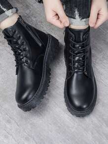 Botas de cano alto masculinas, botas de trabalho estilo motociclista, sola de borracha antiderrapante, cabedal de couro premium, calçados casuais quentes e versáteis para outono/inverno, calçados urbanos para deslocamento e ciclismo
