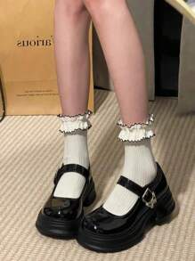 1 双时尚简约厚底青少年高跟乐福鞋，四季皆宜，金属蝴蝶扣带，适合户外活动、派对、通勤