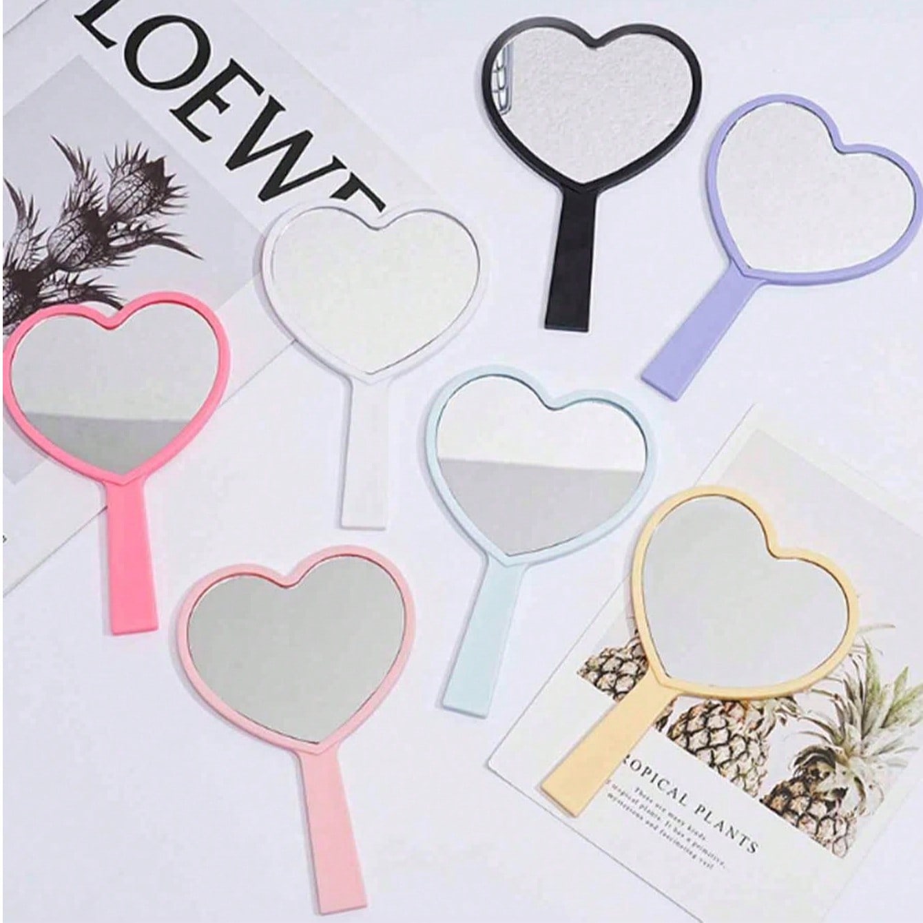 Specchio a mano a forma di cuore, specchio per il trucco con manico a forma di cuore, regalo di San Valentino, specchio da viaggio compatto di colore solido, specchio per il trucco tascabile, specchio 