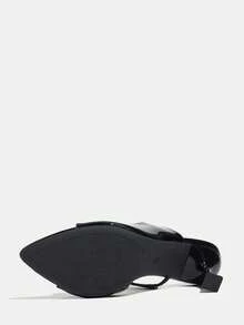 女士高跟鞋，时尚优雅，适合派对、户外活动和正式场合。尖头设计，闪亮点缀，柔软如镜面的材质，舒适的套穿式款式，百搭的黑色，适合休闲、正式和户外穿着，以及春夏装扮。 - 黑色 - 查看 8