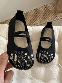"1 Pair Of 2025 All-Season Must-Have Black Girls' Mary Jane Shoes - Cool Black Double-Sided Knitted + Secret Spot Embroidery Elastic Quick-Click Anti Armor Sole Round Toe Thick Heel Dark Forest Style Children's Flat Shoes For 5-12 Years Old Halloween/Party/School Commuting Shoes!" " - 黑色 - 查看 7