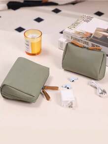 1pc Black Lipstick Jewelry Portable Splash-Proof Travel Makeup Pouch, Black Or Beige Lining Randomly Shipped, Korean Style Lipstick Bag For Women, Large Capacity Waterproof Cosmetic Bag, Compact Minimalist Makeup Bag For Travel Bag,Room Decor, Bags,Makeup Bag,Vanity,Travel,Make Up Bag,Travel Essentials,Organizer,Storage,Travel Essential,Makeup Organizer,Makeup Bags,Make Up Organizer,Organiser,Toiletry Bag,Desk Organiser,Cosmetic Bag,Makeup Pouch,Make Up Organize,Vanity Accessories,Make Up Pouch,Make Up Bags,Makeup Bag,Make Up Bag,Makeup Bags,Cosmetic Bag,Makeup Organiser,Travel,Makeup Pouch,Bag,Vanity,Make Up Pouch,Travel Essentials,Pouch Bag,Make Up Bags,Bags,Travel Essential,Vanity Accessories,Small Makeup Bag,Makeup Pouch,Cosmetic Bag,Travel Essential,Large Capacity,Large Makeup Bag