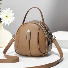 Women Shoulder Bags - 卡其 - 查看 2