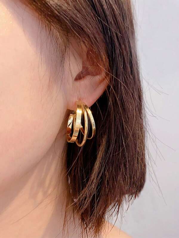 1 paire de boucles d'oreilles rondes en métal à motif géométrique multicouche, accessoire polyvalent pour femmes, convient pour le port quotidien et les vacances