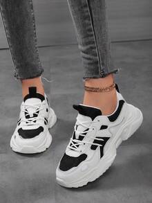 Skate Shoes! Women's Casual Sports Shoes, Classic Black And White Contrast Color Splicing, Webbing Shoelace Design, Light And Breathable, Anti-Skid And Wear-Resistant, Fashionable Versatile Walking Shoes