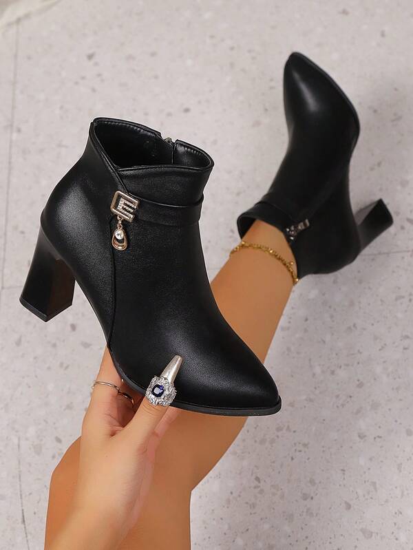 2025 Autumn/Winter New Fashion Ankle Boots For Women, Pointed Toe Thick Heel Slim Fit Boots, Versatile Professional French Style