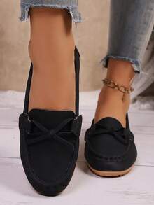 秋冬新款大码百搭圆头一脚蹬乐福鞋，舒适防滑休闲驾车鞋，手工拼布纯色平底鞋，适合日常通勤、购物、度假，黑色皮革配蝴蝶结装饰，简约优雅的女士休闲鞋，女士运动鞋 - 黑色 - 查看 7