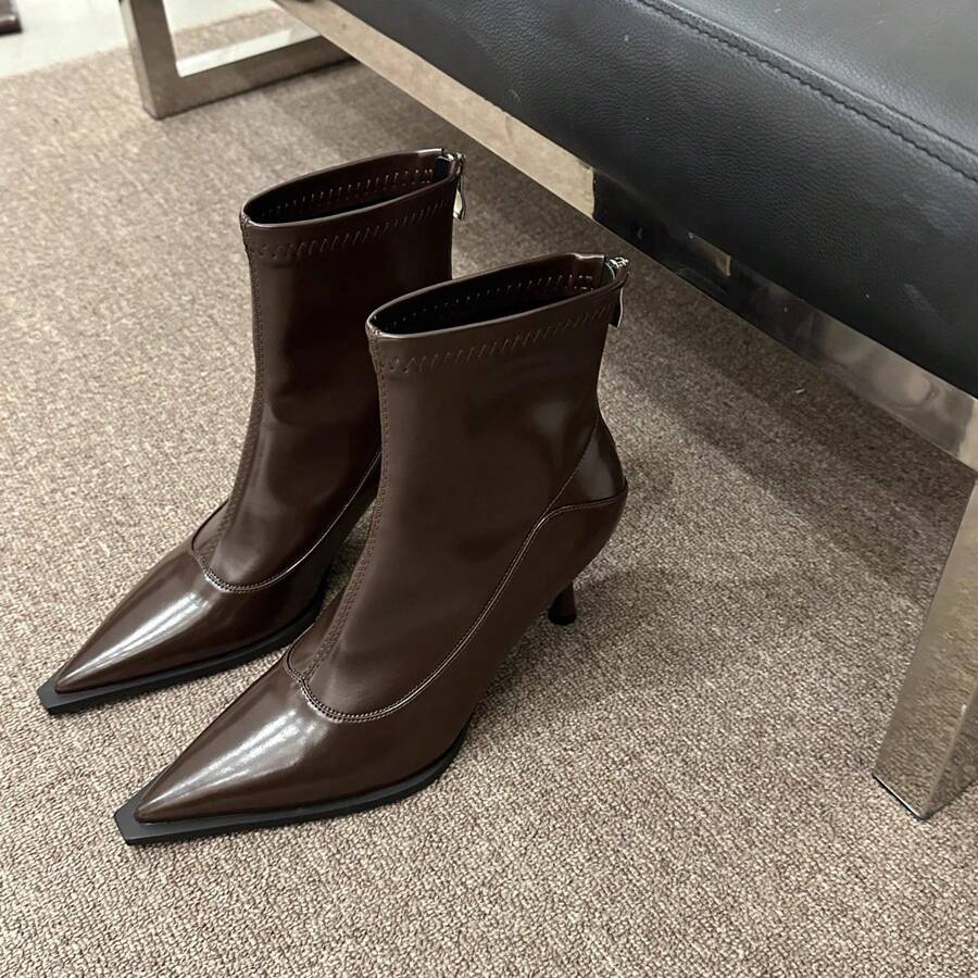 Women Ankle Boots & Booties - 棕色(加絨) - View 1