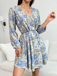 JUMP SUIT FLOREADO TELA FRESCA TEXTURA SUAVE   Estampado Integral  Floral  Hoja    Bohemio    Cinturón  Envolvente    Boda - Rosa Fucsia - Ver 1
