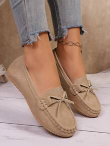 秋冬新款大码百搭圆头一脚蹬乐福鞋,舒适防滑休闲驾车鞋,手工拼布纯色平底鞋,适合日常通勤、购物、度假,卡其色皮革搭配蝴蝶结装饰,简约女士休闲鞋,女士运动鞋 - 卡其色 - 查看 6