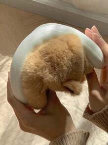 1 双男女款可爱卡通保暖厚底一脚蹬拖鞋，适合秋冬季