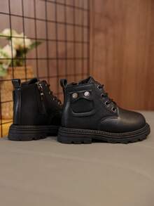 1 双黑色柔软舒适 PU 皮靴，适合幼儿和儿童，前系带，侧拉链，圆头，软底，侧袋装饰，时尚可爱，适合男孩和女孩休闲、派对、校服，秋冬 - 黑色 - 查看 6