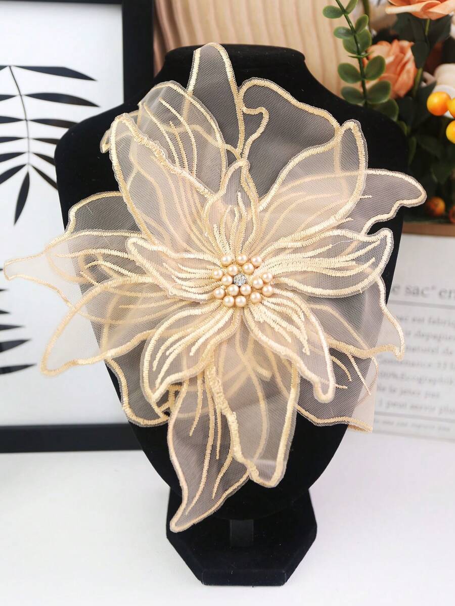 3D 刺绣蕾丝贴花，带水钻，23 厘米宽，DIY 新娘礼服配饰 - 香檳色 - 查看 1