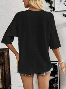 女士休闲V领蕾丝边衬衫 - 涤纶梭织纯色成人衬衫，蕾丝边饰，常规版型，春夏系列，黑色 - 黑色 - 查看 2