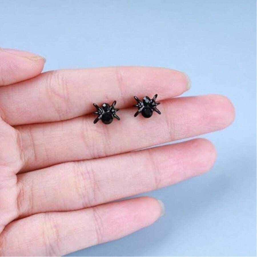 زوج من أقراط أذن دبوس عنكبوت أسود ثلاثي الأبعاد للحلول ، مناسب للنساء لارتداء يومي ، كهدية للوالدين والأصدقاء