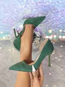 女士优雅绿色高跟鞋，时尚纤细尖头高跟鞋，性感侧镂空细高跟鞋