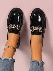 Mocassins  noir pour femmes, talon épais, Glissant, décoration boucle métallique, finition brillante, derbies casual, convient pour le printemps, l'automne et toutes les saisons