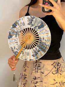 1 件个性化手持折扇，专为女性设计的精美折扇，带流苏的圆形折叠手扇，经典中国手工便携式贝壳扇形冷却风扇，扇面上随机分布的花朵图案，时尚配饰、夏季配饰、艺术配饰，适用于母亲节、圣诞节、舞蹈练习、朋友礼物、毕业典礼礼物、奖品等。