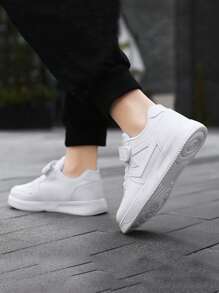 1 Pair Teenagers' Low-Top Outdoor Sports Shoes, Leather Upper, Lightweight, EVA Sole, Fashion Hook And Loop Versatile, Adjustable Closure For Easy On/Off, Suitable For Daily Wear - White - View 5