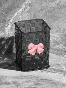 1/2 szt. Uroczy uchwyt na długopisy w kształcie kokardy - organizer na biurko na pędzle do makijażu i artykuły biurowe, eleganckie przechowywanie pędzli do makijażu, idealne do kreatywnych projektów dekoracyjnych dla dziewcząt, studentek i dziewcząt, na wakacje, plażę, kolekcję łazienkową, kolekcję sypialni, dużą torbę, wystrój pokoju, torby, kosmetyczki, toaletkę, podróż, kosmetyczkę, niezbędne rzeczy w podróży, organizer, przechowywanie, niezbędne rzeczy w podróży, organizer do makijażu, kosmetyczki, organizer do makijażu, organizer, kosmetyczka, organizer na biurko, kosmetyczka, kosmetyczka, organizer do makijażu, akcesoria toaletowe, kosmetyczka, kosmetyczki, pudełko na biżuterię, saszetka, uchwyt na pędzle do makijażu, uchwyt na pędzle, organizer na perfumy, saszetka