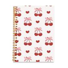 2D 平面 1 件可爱樱桃蝴蝶结笔记本红色，学院风横格，50 页，非常适合工作、学校、女性礼物 50 页螺旋笔记本 50 张 100 页日记本，带有工作日标志、天气标志、备忘编号和日期标志 5.5x8.3 英寸，可用作学校用品、返校 - Spiral Notebook - 查看 3