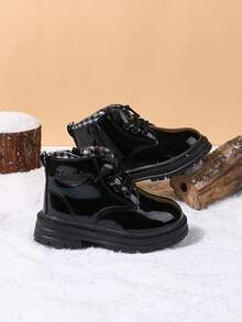 زوج من الأحذية الخارجية المريحة والمتعددة الاستخدامات للبنات الرضع في فصل الخريف، مع سحاب جانبي بدون بطانة من الفليس