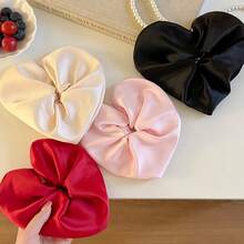 4条装纯色优雅复古宫廷风涤纶缎面心形发圈，高弹力发绳，时尚浪漫设计，适合女孩，是情人节、旅行、摄影配件、马尾辫发圈、洗脸发饰、头饰、化妆家居健身女性配饰头饰的理想之选。