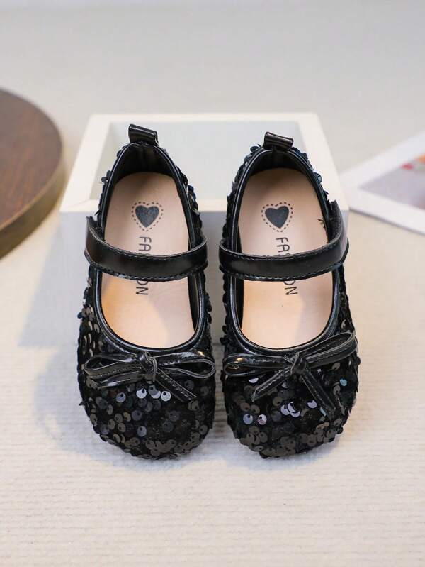 1 Pair Girls' Shiny Sequin Bow Hook And Loop Design Flat Cute Square Toe Slip-On Shoes, Princess Infant Leather Shoes Suitable For 2-14 Years Old Girls, All Seasons Matching Holiday Outings