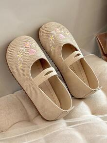 "1 Pair Of 2025 All-Season Must-Have Light Beige Girls' Mary Jane Shoes, Air-Knit + Small Flower Embroidery Elastic Buckle, Instantly Worn, Anti Toe Protection Sole, Round Toe Flat, Sweet And Soft Healing Style Children's Flat Shoes, 3-12 Years Old, Suitable For School, Party And City!" - Màu be - Xem 3