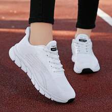 女士轻便透气网眼跑步鞋 - 舒适系带运动鞋，适合休闲运动、时尚健步 - 白色 - 查看 2