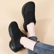 Damen bequeme Schuhe mit dicker Sohle, tägliche Schnürschuhe minimalistischer Athletikschuhe, atmungsaktive Mesh-Plateauschuhe, modische sportliche vielseitige Sneaker mit dicker Sohle und Mesh, Lässig Laufschuhe, geeignet für den Lässig-Bereich - Schwarz - Übersicht 3