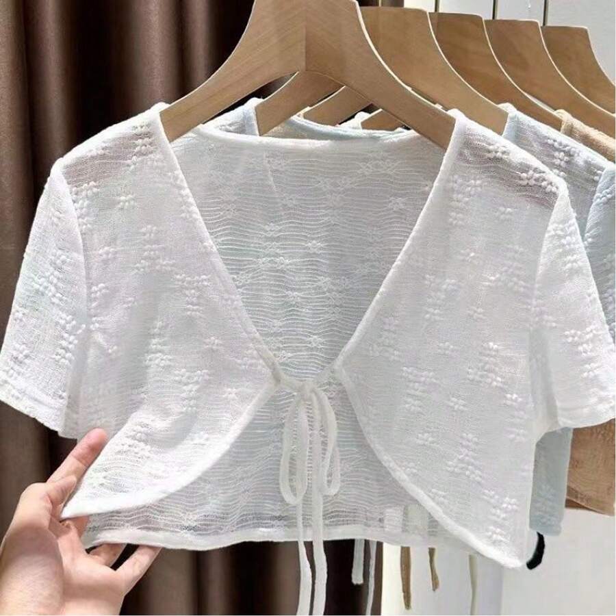 1件女士纯色蕾丝印花系带开衫，波西米亚风轻薄短款披肩，适合夏季穿着，可搭配吊带连衣裙和沙滩装。 - 黑色 - 查看 1