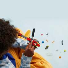 LEGO 城市消防救援直升机玩具 - 带消防员迷你人偶飞行员的建筑套装 - 适合男孩和女孩以及 5 岁及以上儿童的有趣礼物或角色扮演玩具 - 60411 - 60411 - 查看 5