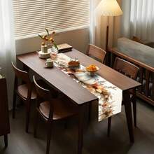 秋季花卉桌旗，奶油色背景上优雅的橙色花朵和叶子印花，秋季餐桌装饰，适合餐厅、秋季聚会和农舍家居装饰