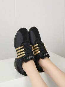 Chaussures de danse pour femmes à semelle en caoutchouc et en maille, avec un fond souple et respirant. Convient pour la danse en ligne, la gymnastique, le fitness et le port casual. - Filet noir plus lingots d'or - Voir 5