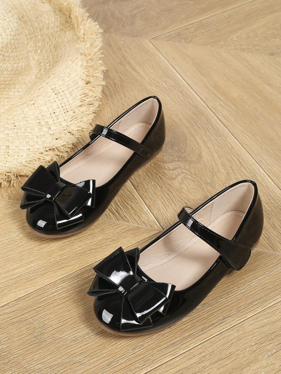 Lovely Girls' Bow Decor Flat Fashion Baby Shoes - Black - View 1