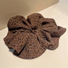 1个豹纹印花休闲涤纶发圈，适合所有季节，可作发绳、发圈、马尾辫发圈使用。 - 彩色 - 查看 7