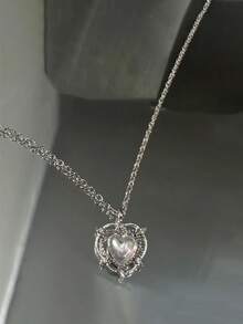 1pc Ombre Heart Necklace For Women, Colorful Dreamy Necklace With Shiny Decorative Collarbone Chain, Fashionable