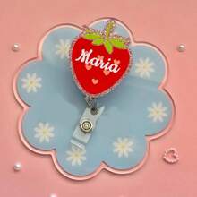 Spersonalizowane identyfikatory, spersonalizowany tekst, bębenek do identyfikatorów truskawkowy, bębenek do identyfikatorów zwijany, bębenek do identyfikatorów roboczych, bębenek do identyfikatorów pielęgniarskich, bębenek do identyfikatorów kokietka, bębenek do identyfikatorów dziewczęcy, bębenek do identyfikatorów różowy