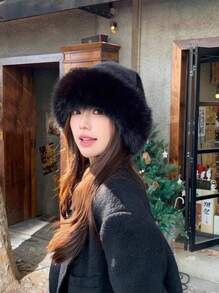 1顶女士加厚抓绒渔夫帽，时尚保暖冬帽，适合搭配羊毛大衣和冬季服装