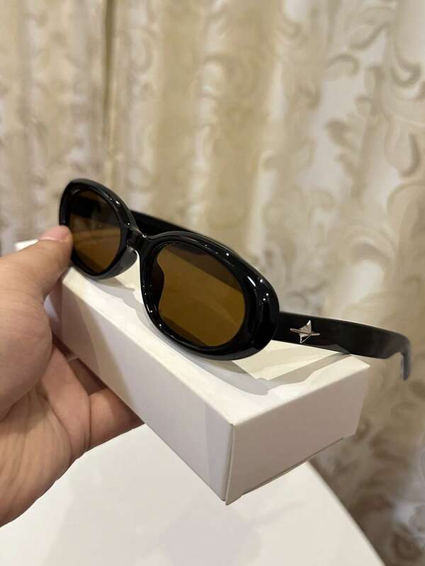 1pc Women's Casual Retro Oval Black Frame Fashion Fashion Glasses, Suitable For Daily Outings, Summer Beach, Decoration, Street Photography