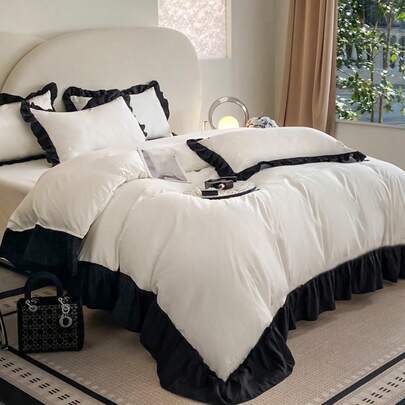 1 个羽绒被套 + 2 个枕套 3 件套，白色和黑色荷叶边柔软舒适，适用于卧室和客房，可机洗，四季皆宜
